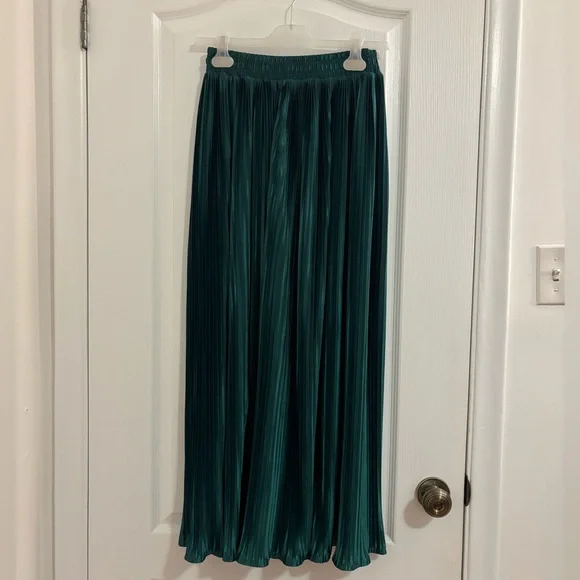 American Apparel Green Accordion Pleat Skirt - XS/S - Picture 2 of 10